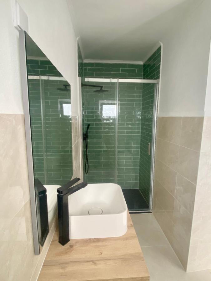 Pine & Apple Sintra Beach House Colares Extérieur photo